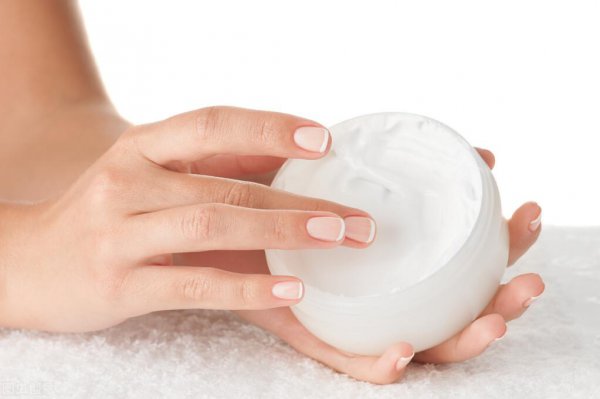 芦荟胶的使用方法和功效