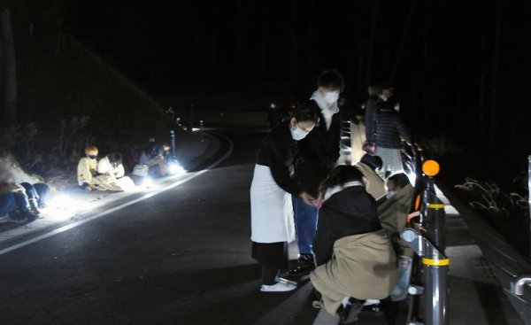 汤加火山爆发原因地理和影响