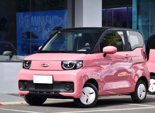 女士小型车自动挡