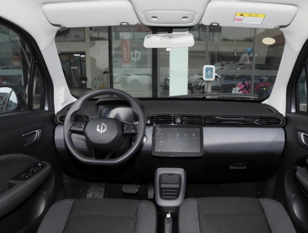 女士小型车自动挡