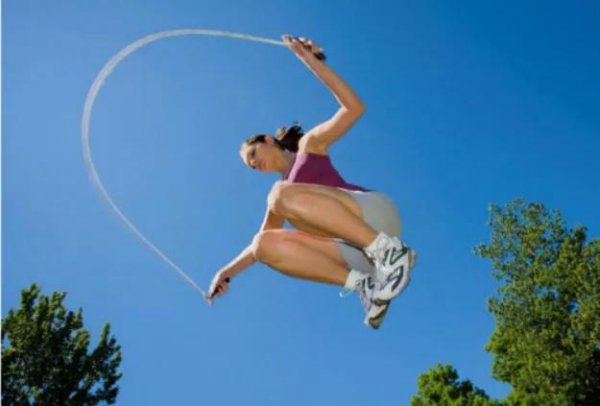 跳绳什么时间段跳最好增强体质