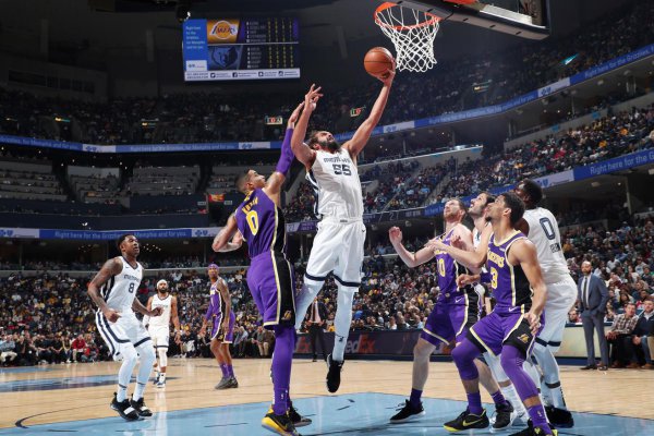 抢篮板是什么位置