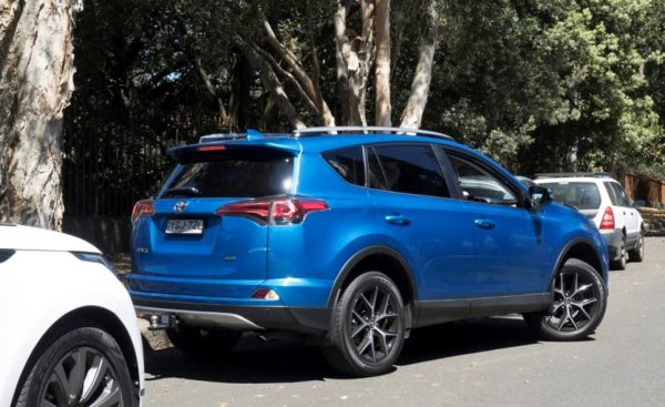 方向盘打乱怎样才知道是回正