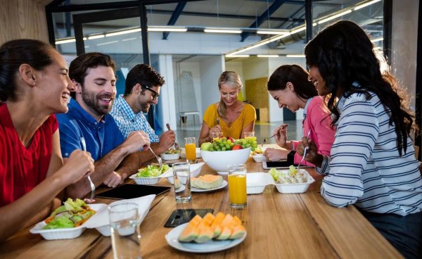 草莓族是什么意思