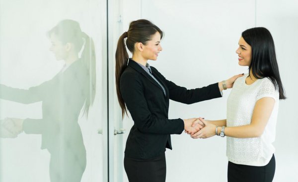 草莓族是什么意思