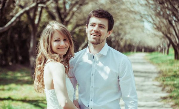 男人对小三动真情的表现