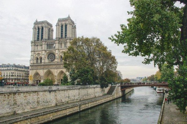 艾菲尔铁塔在哪个国家