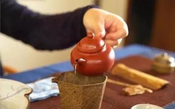 台地茶和古树茶的区别照片