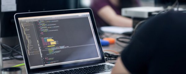 电脑屏幕横过来了怎么办