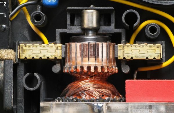 碳刷是什么干什么用的