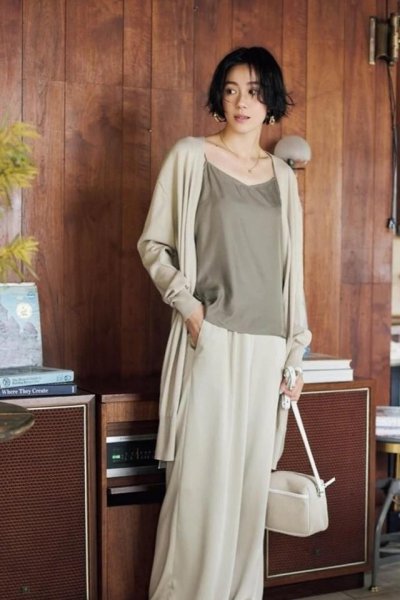 肚子大穿什么衣服好看