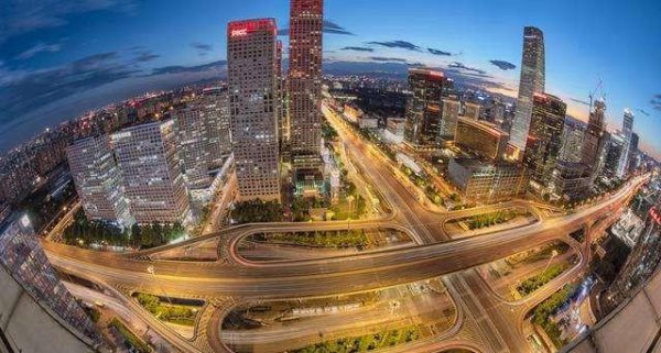 焦距是指什么到什么的距离