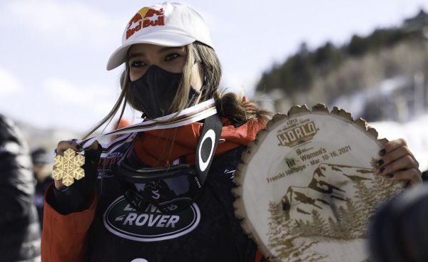 谷爱凌世界杯夺冠资料