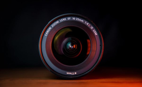 手机相机拍照模糊不清什么原因