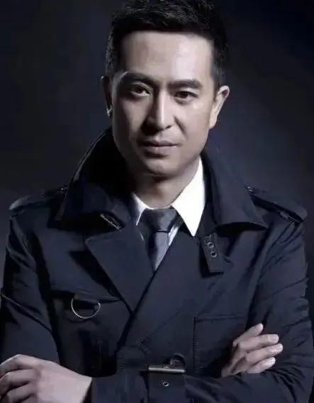 王海燕第一任丈夫有钱是富豪