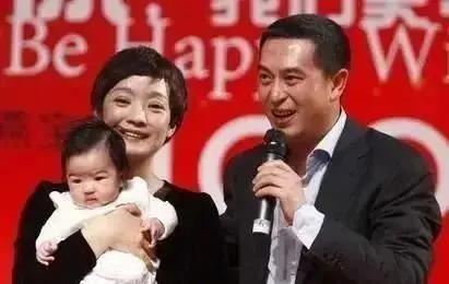 王海燕第一任丈夫有钱是富豪