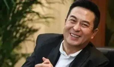 王海燕第一任丈夫有钱是富豪