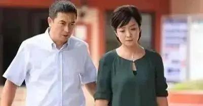 王海燕第一任丈夫有钱是富豪