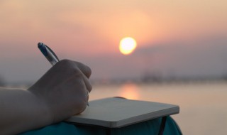 有关逝去的爱的感悟句子 纪念逝去的爱情的说说感情逝去的句子