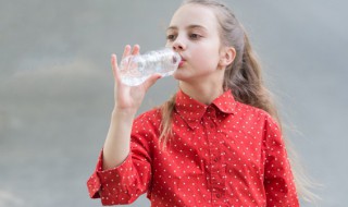 送学生杯子刻什么字 送学生杯子刻啥字