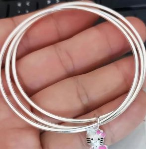 银镯子怎么鉴别真假 教你徒手辨别白银手镯的真假绝招
