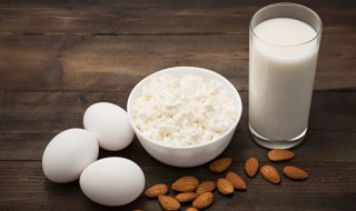 吃完牛奶千万别碰什么食物 牛奶不能与什么食物同食