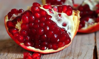 长期吃石榴有什么好处 长期吃石榴对身体有哪些好处