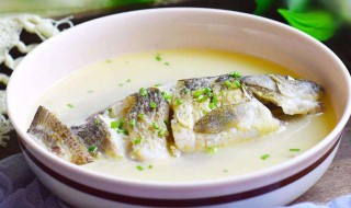 男人喝鲫鱼汤的好处 男人喝鲫鱼汤有哪些好处
