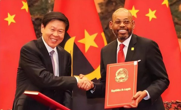 安哥拉是哪个国家经济怎么样