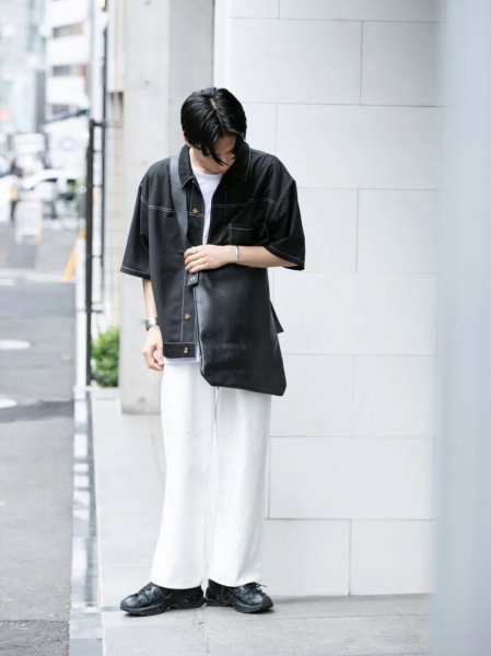 白裤子怎么搭配衣服和鞋子图片