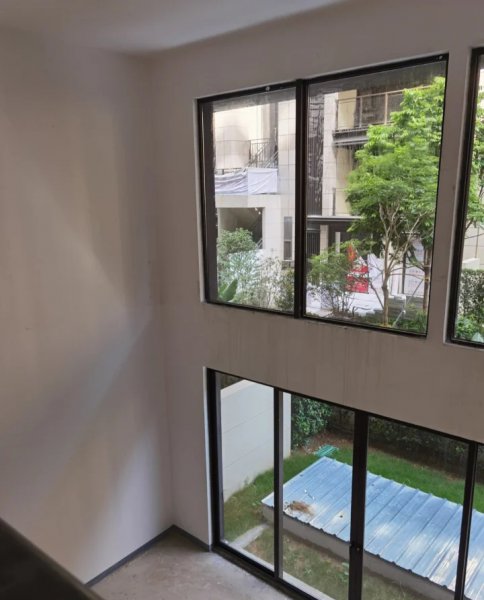 叠墅好还是大平层好