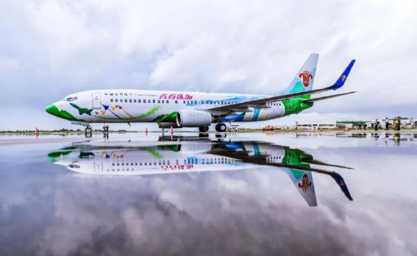 一般一架飞机重量是多少吨