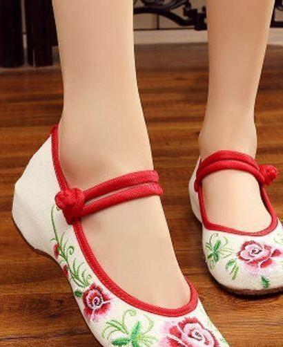 从鞋子看女人六种性格