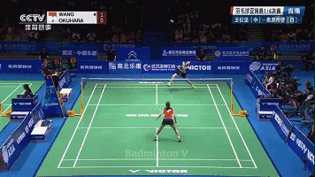 羽毛球高远球动作要领教学