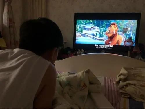 卧室电视尺寸多大合适