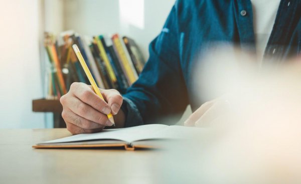 英国研究生申请怎么办