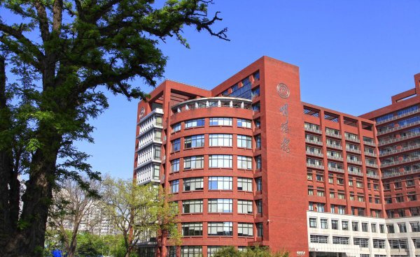 文科排名前50的大学