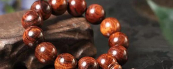 怎样挑选手串颜色好坏