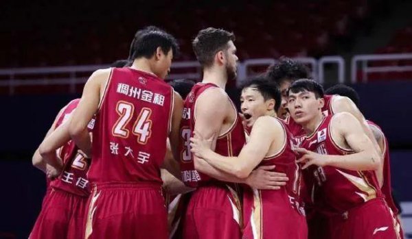 CBA球员易建联多少岁