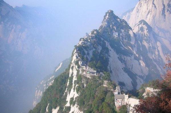 秦岭海拔最高多少米