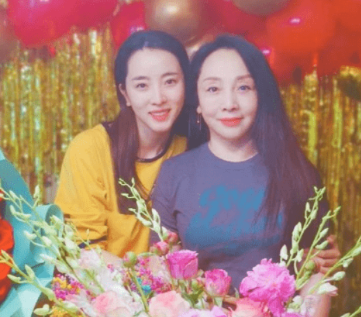 李思思老公是哪位