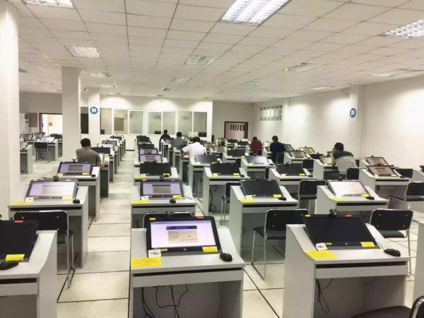 驾驶证报名多久能考科目一