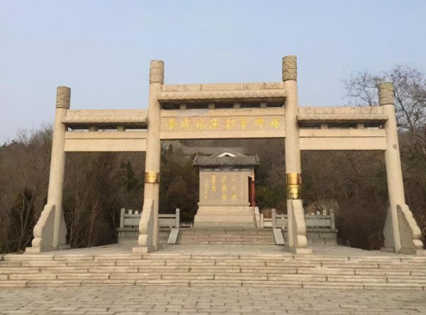 荣成市在哪个城市