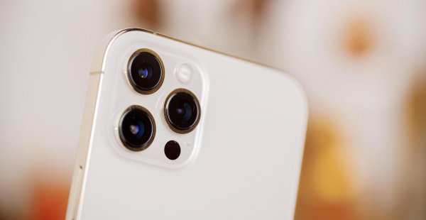 苹果13跟12promax建议买哪个