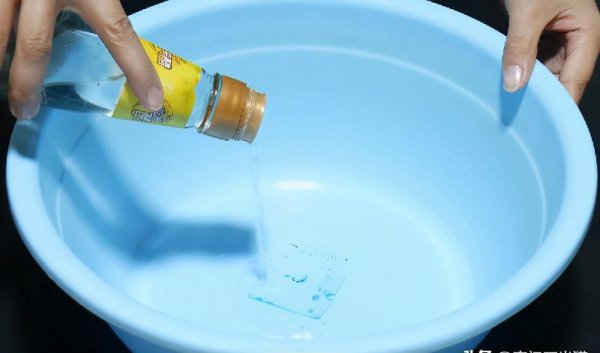 枕套发黄怎么洗小妙招