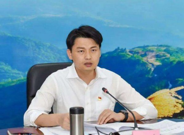 市一中校长相当于什么级别