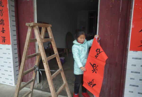 对联能贴门上吗