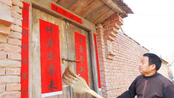 对联能贴门上吗