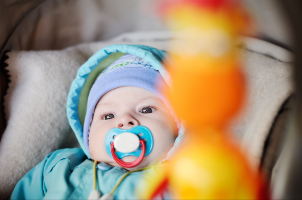 安抚奶嘴的好处和坏处