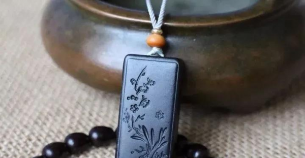 金曜石和彩虹眼黑曜石哪个好